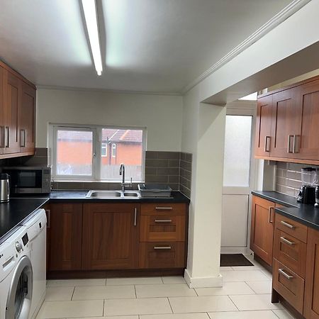 Comfortable Single Room Wembley Park/Stadium London Eksteriør billede